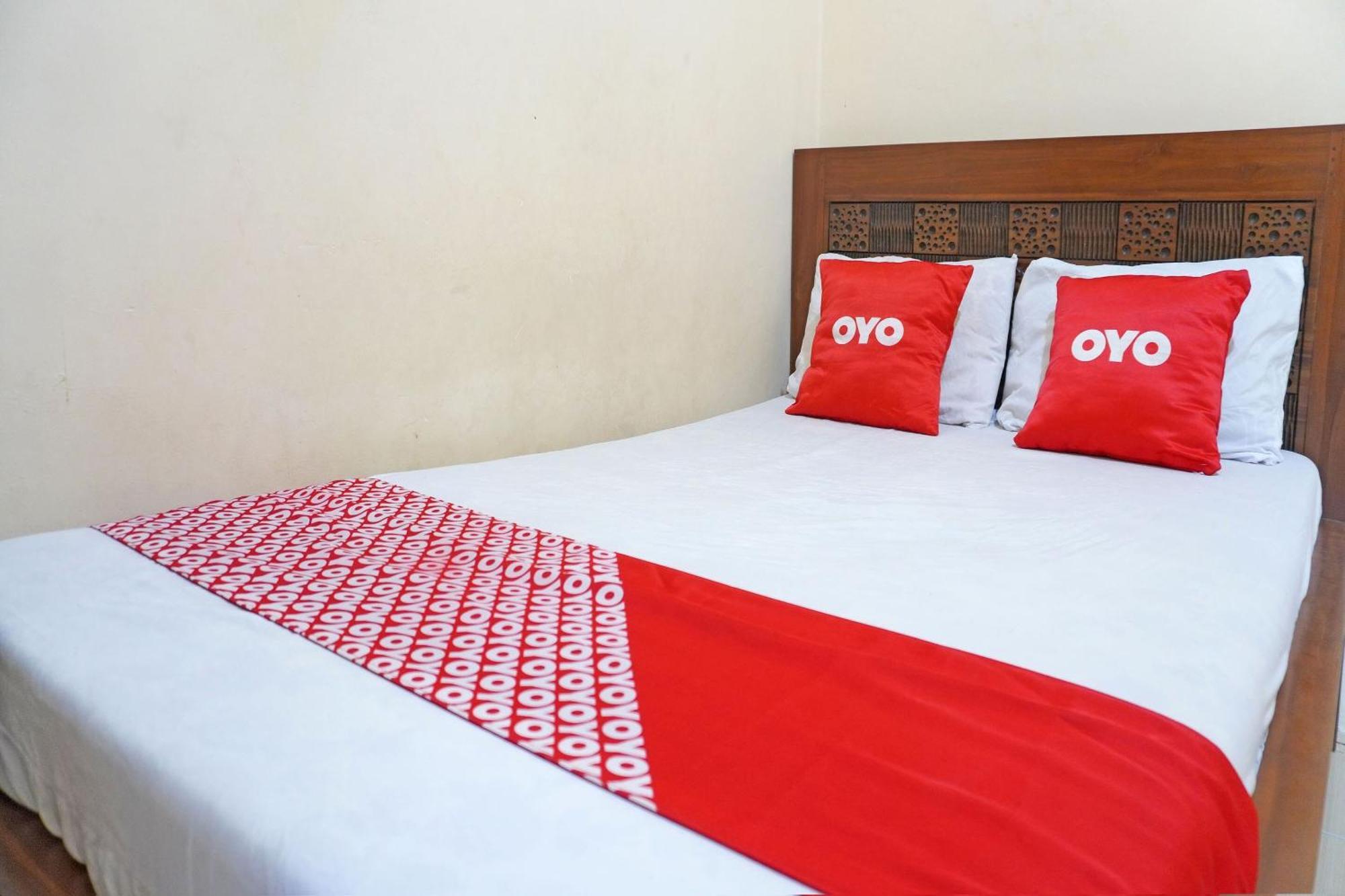Oyo 91762 Green Home Stay Syariah Пурвакарта Экстерьер фото